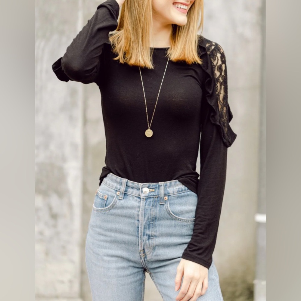 Roommates Elegant Black Ruffle Sleeve Blouse